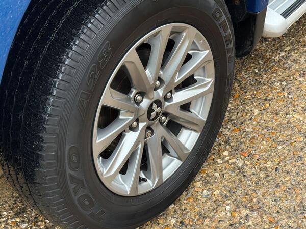 Mitsubishi L200 2.4 DI-D DC Warrior 4WD Euro 6 4dr