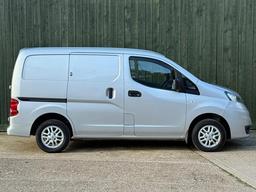 Nissan NV200 1.5 dCi Tekna SWB Euro 6 6dr at 16th