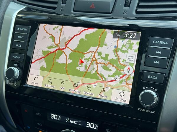 Nissan Navara 2.3 dCi N-Guard Auto 4WD Euro 6 4dr