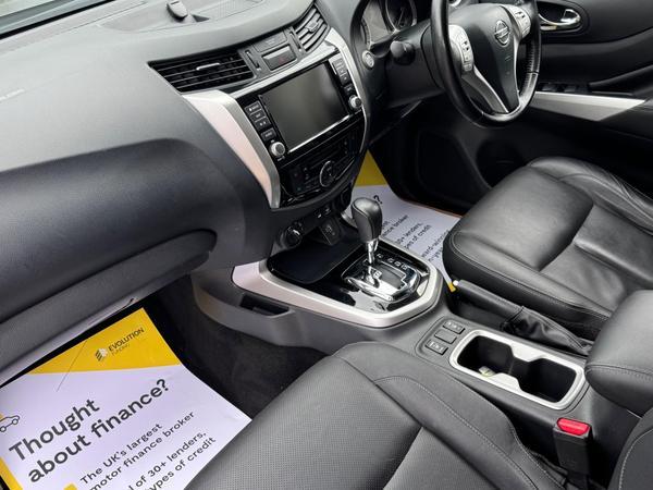 Nissan Navara 2.3 dCi Tekna Auto 4WD Euro 6 4dr