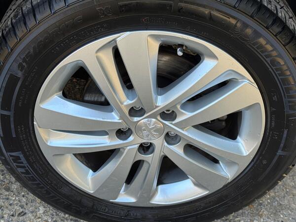 Peugeot Expert 2.0 BlueHDi 1400 Professional Premium Standard Panel Van MWB Euro 6 (s/s) 6dr