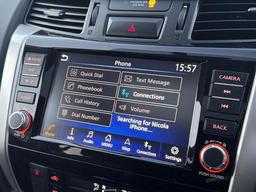 Nissan Navara 2.3 dCi N-Guard Auto 4WD Euro 6 4dr at 25th