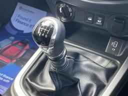 Nissan Navara 2.3 dCi Tekna 4WD Euro 6 (s/s) 4dr at 22th
