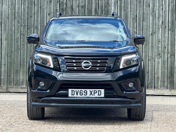 Nissan Navara 2.3 dCi N-Guard Auto 4WD Euro 6 4dr