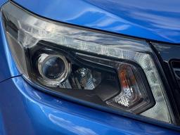 Nissan Navara 2.3 dCi N-Guard Auto 4WD Euro 6 4dr at 38th