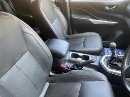 Nissan Navara 2.3 dCi Tekna 4WD Euro 6 (s/s) 4dr at 14th