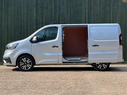 Renault Trafic 2.0 dCi Blue SL30 Extra Sport L1 H1 Euro 6 (s/s) 5dr at 10th