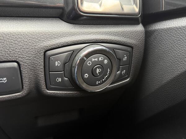 Ford Ranger 2.0 EcoBlue Stormtrak Pickup Double Cab 4dr Diesel Auto 4WD Euro 6 (s/s) (213 ps)
