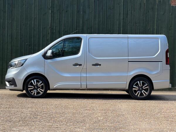 Renault Trafic 2.0 dCi Blue SL30 Extra Sport L1 H1 Euro 6 (s/s) 5dr