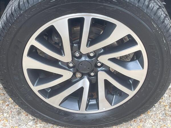 Nissan Navara 2.3 dCi Tekna Auto 4WD Euro 6 4dr