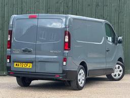 Renault Trafic 2.0 dCi Blue SL28 Business+ L1 H1 Euro 6 (s/s) 5dr at 3th