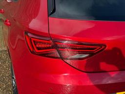 SEAT Leon 2.0 TSI Cupra 290 Lux DSG Euro 6 (s/s) 5dr at 41th