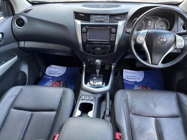 Nissan Navara 2.3 dCi Tekna Auto 4WD Euro 6 4dr