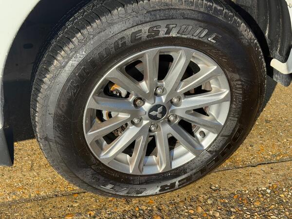 Mitsubishi L200 2.4 DI-D DC Barbarian 4WD Euro 6 4dr