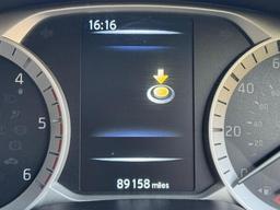 Nissan Navara 2.3 dCi Tekna Auto 4WD Euro 6 4dr at 25th