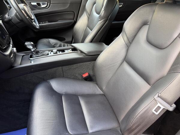 Volvo XC60 2.0 T5 Momentum Auto AWD Euro 6 (s/s) 5dr