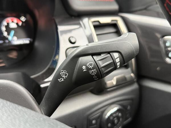 Ford Ranger 2.0 EcoBlue Thunder Pickup Double Cab 4dr Diesel Auto 4WD Euro 6 (s/s) (213 ps)