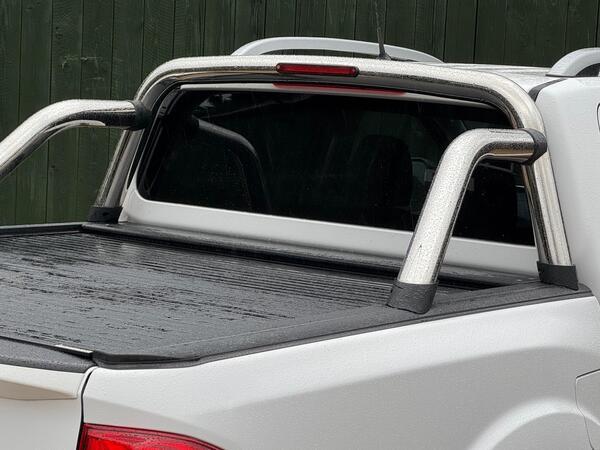 Nissan Navara 2.3 dCi Tekna 4WD Euro 6 (s/s) 4dr