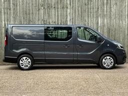 Renault Trafic 2.0 dCi ENERGY 30 Sport Nav Crew Van LWB Euro 6 (s/s) 6dr at 20th