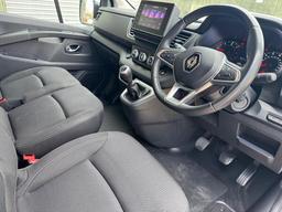 Renault Trafic 2.0 dCi Blue SL30 Extra Sport L1 H1 Euro 6 (s/s) 5dr at 2th