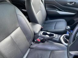Nissan Navara 2.3 dCi Trek -1 4WD Euro 6 (s/s) 4dr at 8th