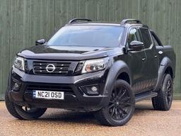 Nissan Navara 2.3 dCi N-Guard Auto 4WD Euro 6 4dr at 8th