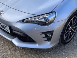 Toyota GT86 2.0 Boxer D-4S Pro Euro 6 2dr at 22th
