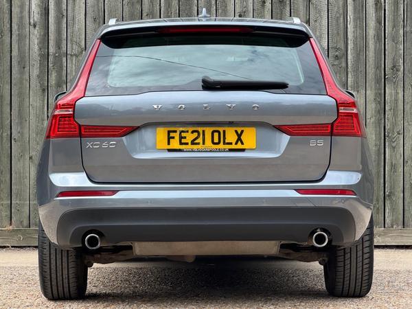 Volvo XC60 2.0 B5 MHEV Momentum Auto Euro 6 (s/s) 5dr