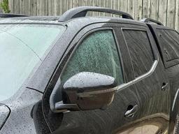 Nissan Navara 2.3 dCi N-Guard Auto 4WD Euro 6 4dr at 32th