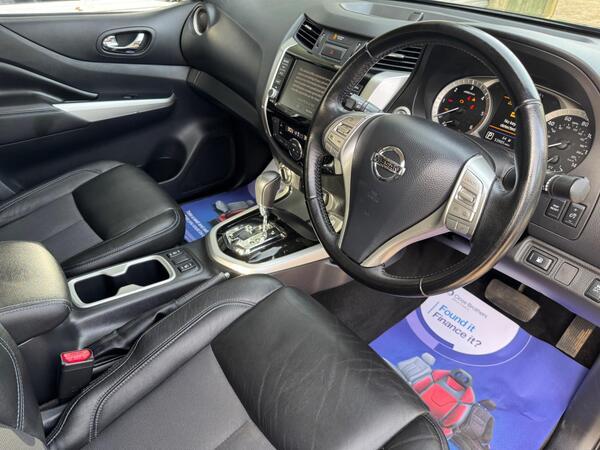 Nissan Navara 2.3 dCi N-Guard Auto 4WD Euro 6 4dr