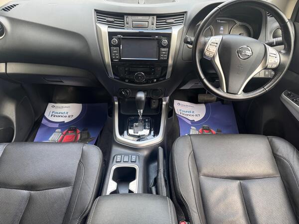 Nissan Navara 2.3 dCi Tekna Auto 4WD Euro 6 4dr
