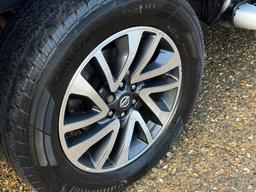 Nissan Navara 2.3 dCi Tekna Auto 4WD Euro 6 4dr at 39th