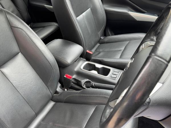Nissan Navara 2.3 dCi Tekna Auto 4WD Euro 6 4dr