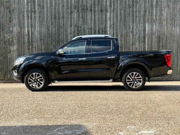 Nissan Navara 2.3 dCi Tekna Auto 4WD Euro 6 4dr