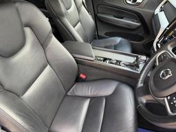 Volvo XC60 2.0 T5 Momentum Auto AWD Euro 6 (s/s) 5dr at 26th