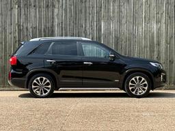 Kia Sorento 2.2 CRDi KX-4 Auto AWD Euro 5 5dr at 18th