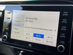 Toyota Hilux 2.8 D-4D Invincible X Auto 4WD Euro 6 (s/s) 4dr at 19th