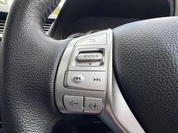 Nissan Navara 2.3 dCi N-Guard Auto 4WD Euro 6 4dr at 24th