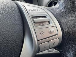 Nissan Navara 2.3 dCi N-Guard Auto 4WD Euro 6 4dr at 34th