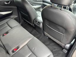 Nissan Navara 2.3 dCi Tekna Auto 4WD Euro 6 4dr at 31th