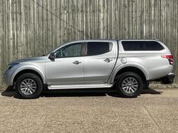 Mitsubishi L200 2.4 DI-D DC Barbarian Auto 4WD Euro 6 4dr at 11th