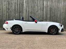 Abarth 124 Spider 1.4 MultiAir Euro 6 2dr at 8th
