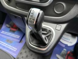 Renault Trafic 2.0 dCi ENERGY 30 Sport Crew Van EDC LWB Euro 6 (s/s) 6dr at 25th