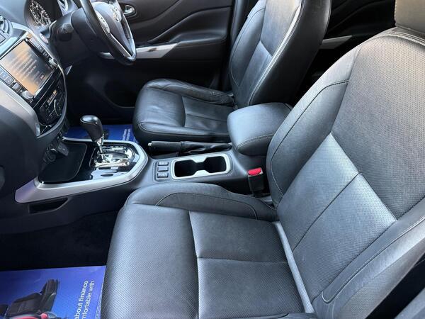 Nissan Navara 2.3 dCi Tekna Auto 4WD Euro 6 4dr