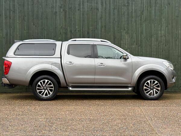 Nissan Navara 2.3 dCi Tekna Auto 4WD Euro 6 4dr
