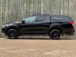 Mitsubishi L200 2.4 DI-D DC Barbarian Black Auto 4WD Euro 6 4dr (Roll Top) at 9th