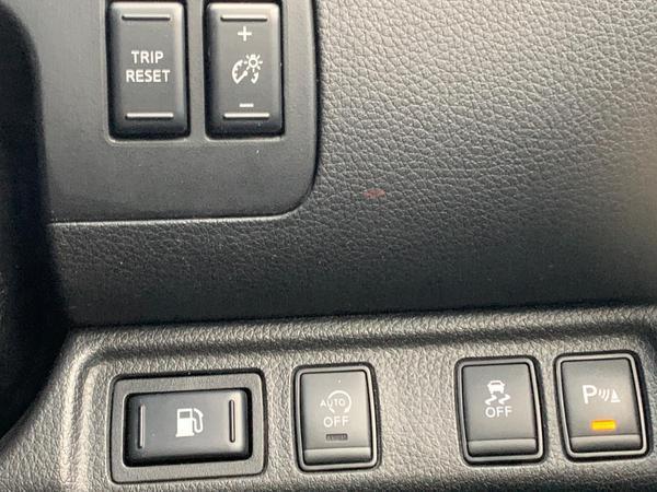 Nissan Navara 2.3 dCi Tekna 4WD Euro 6 (s/s) 4dr
