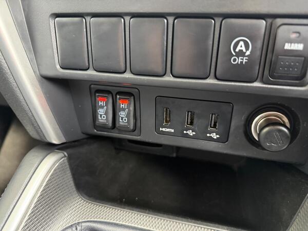 Mitsubishi L200 2.2 DI-D DC Barbarian 4WD Euro 6 (s/s) 4dr