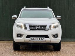 Nissan Navara 2.3 dCi Tekna 4WD Euro 6 (s/s) 4dr at 4th