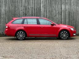 Skoda Octavia 2.0 TDI Elegance Euro 5 (s/s) 5dr at 20th